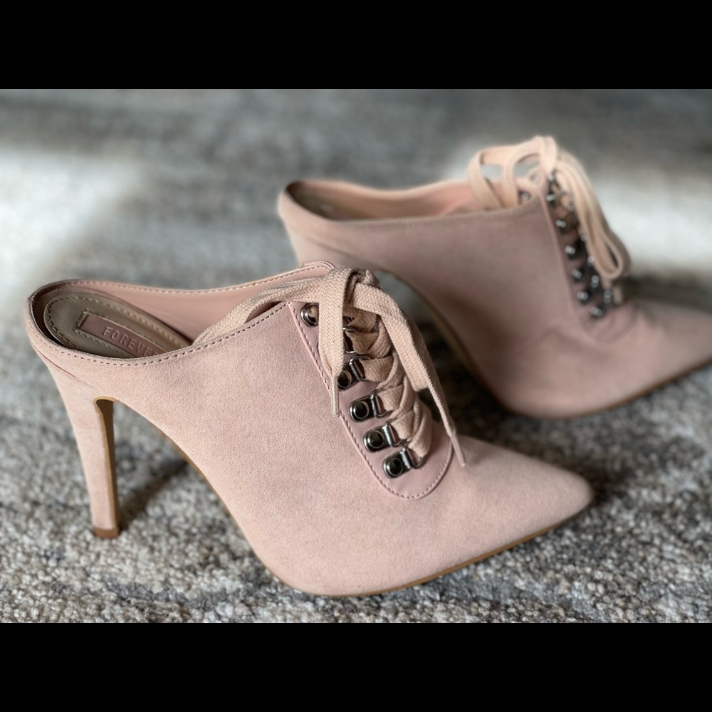 Forever 21 nude pink high heels size 38